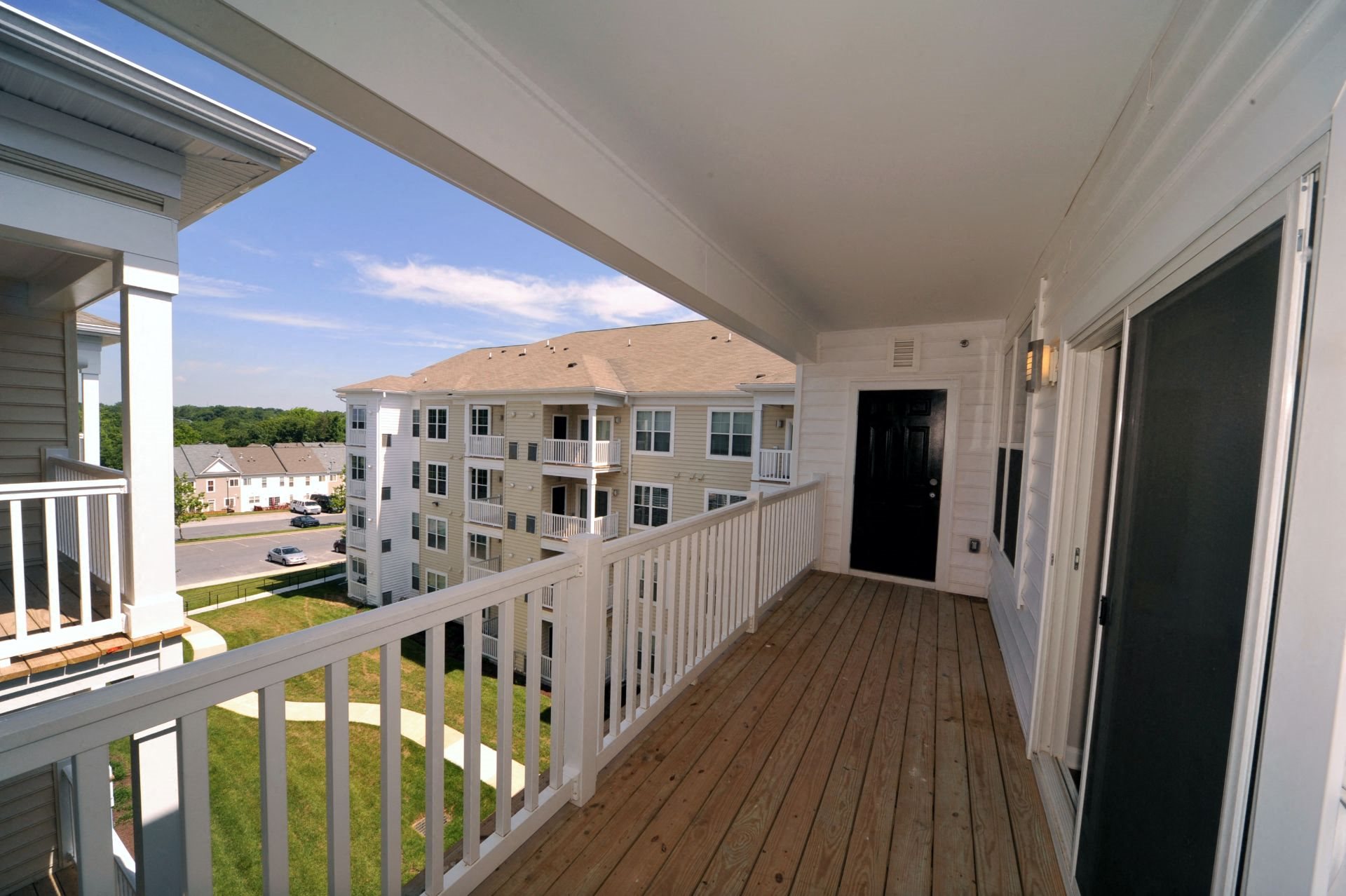 Interiors Luxury Apartments with Balcony near Joint Base Andrews -MetroPlace at Town Center, Camp Springs MD